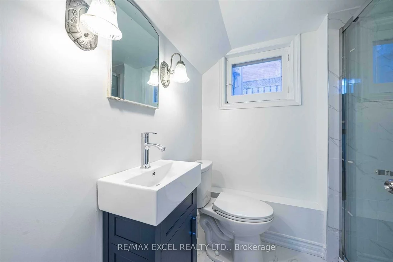 412, Balkan, Crosby, Richmond Hill