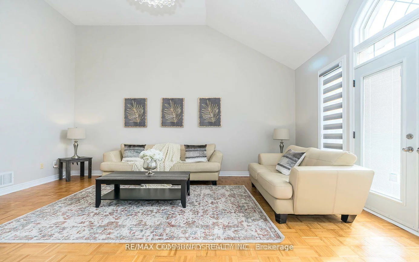 24, Cozens, Oak Ridges, Richmond Hill