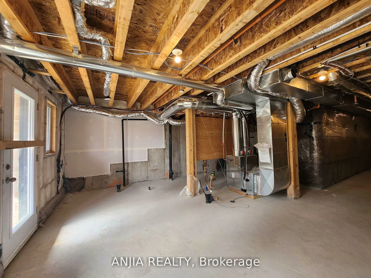 104, Credit, Jefferson, Richmond Hill