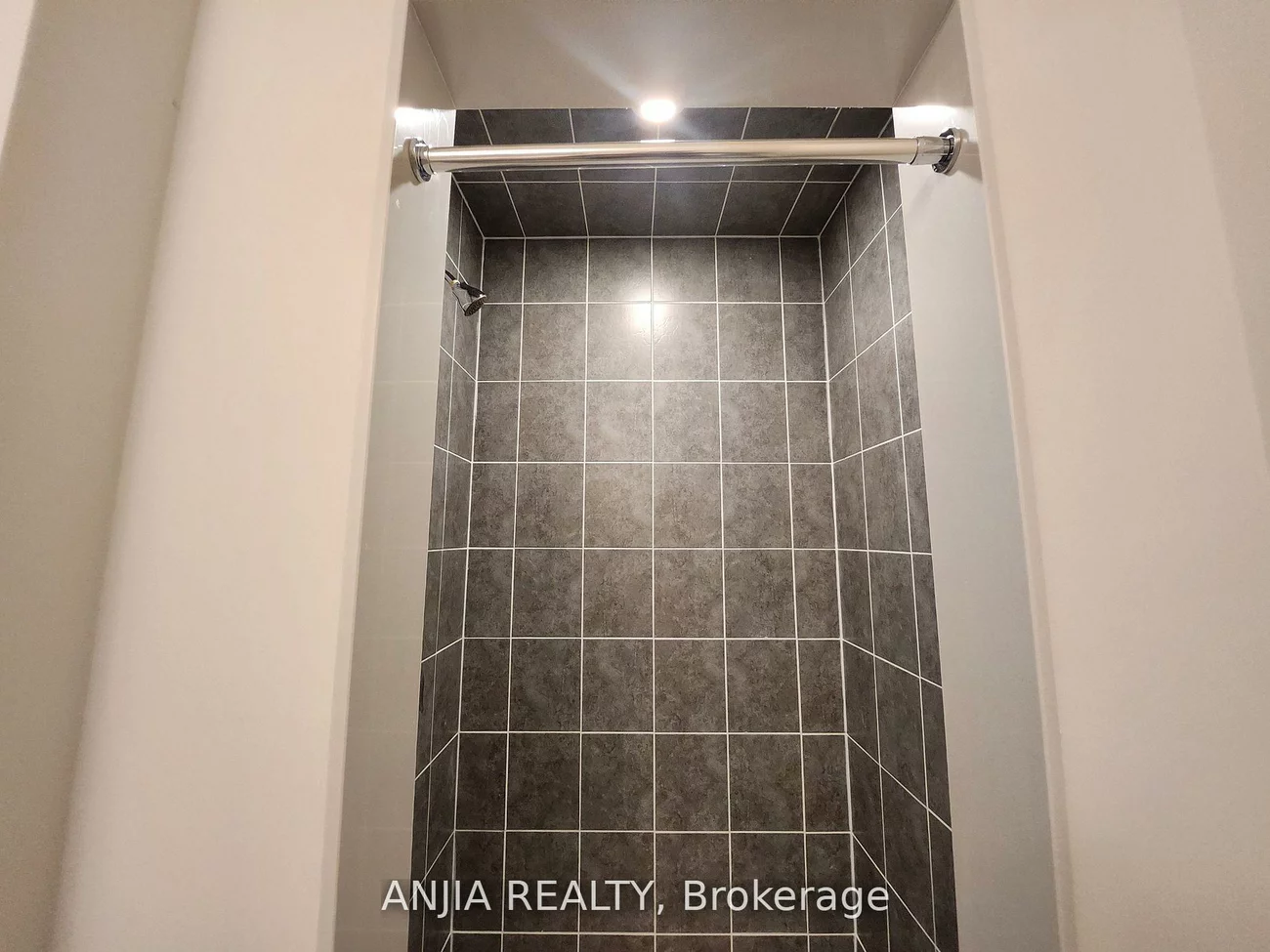 104, Credit, Jefferson, Richmond Hill