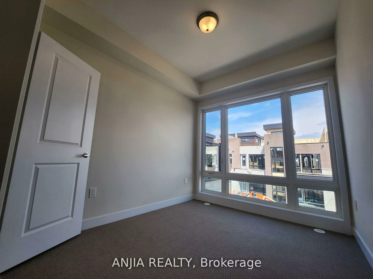 104, Credit, Jefferson, Richmond Hill