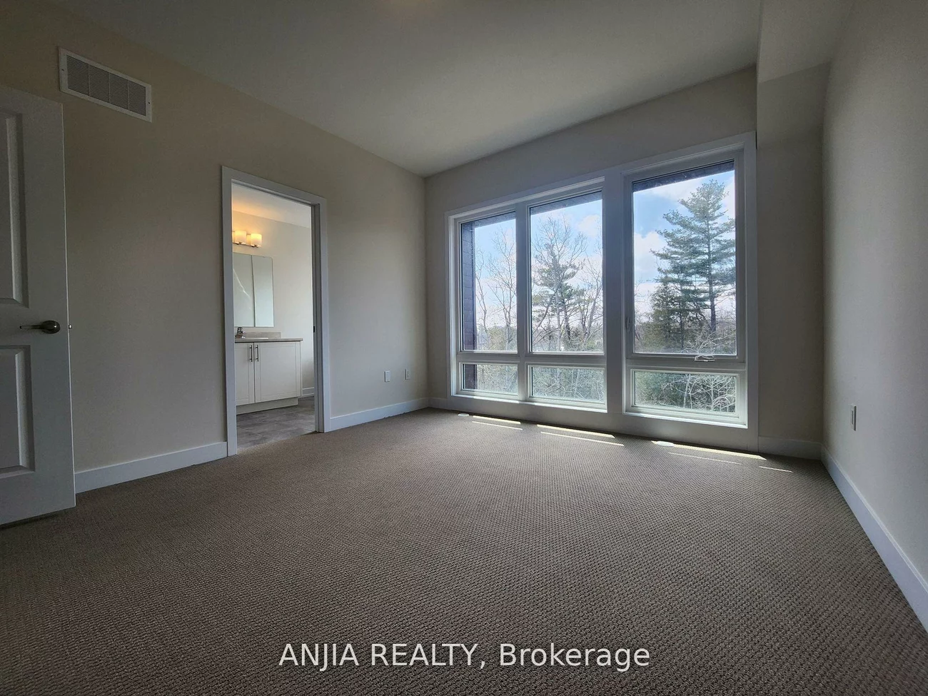 104, Credit, Jefferson, Richmond Hill