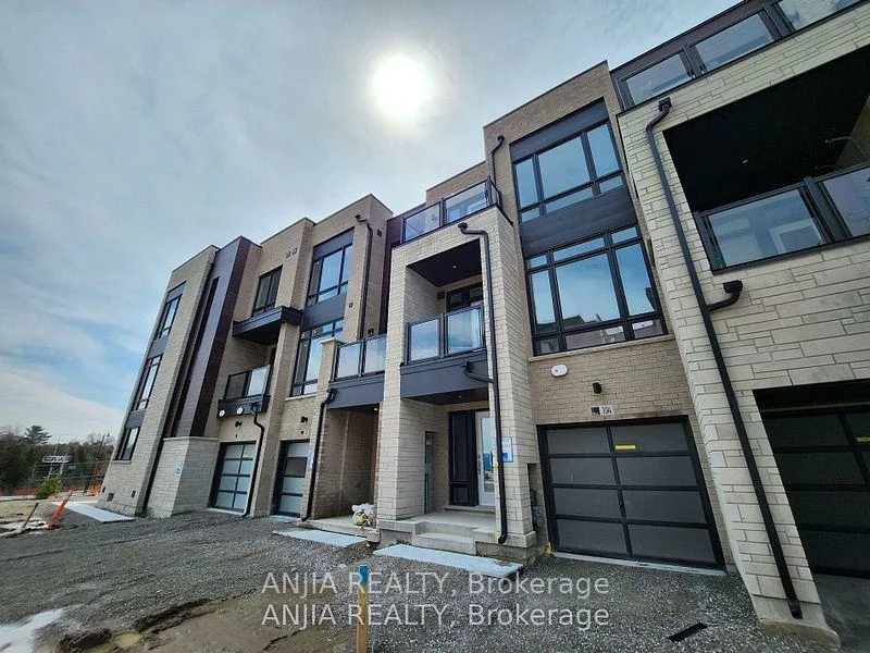 104, Credit, Jefferson, Richmond Hill