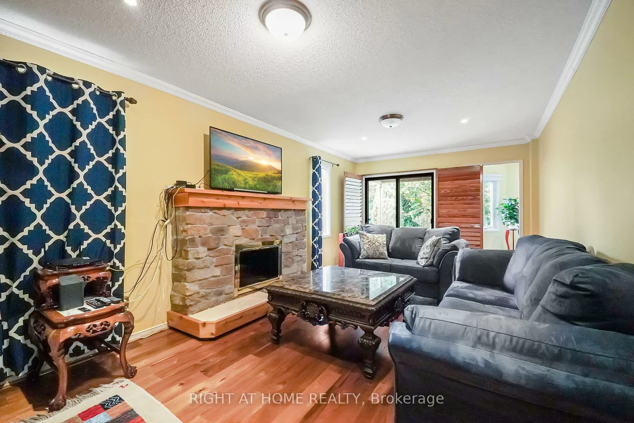 97, Brillinger, North Richvale, Richmond Hill