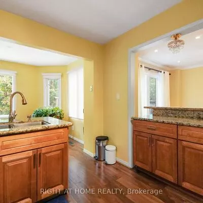 97, Brillinger, North Richvale, Richmond Hill