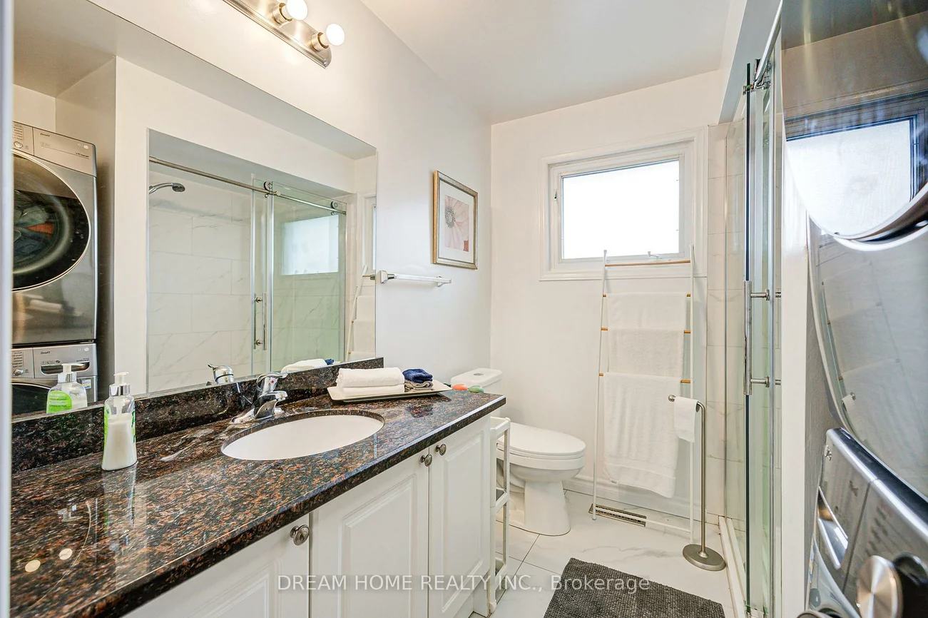 98, Weldrick, North Richvale, Richmond Hill