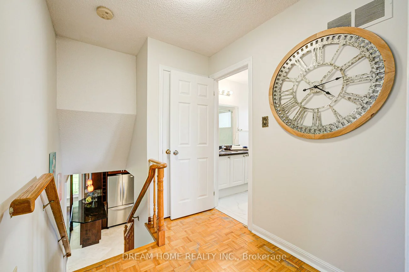 98, Weldrick, North Richvale, Richmond Hill