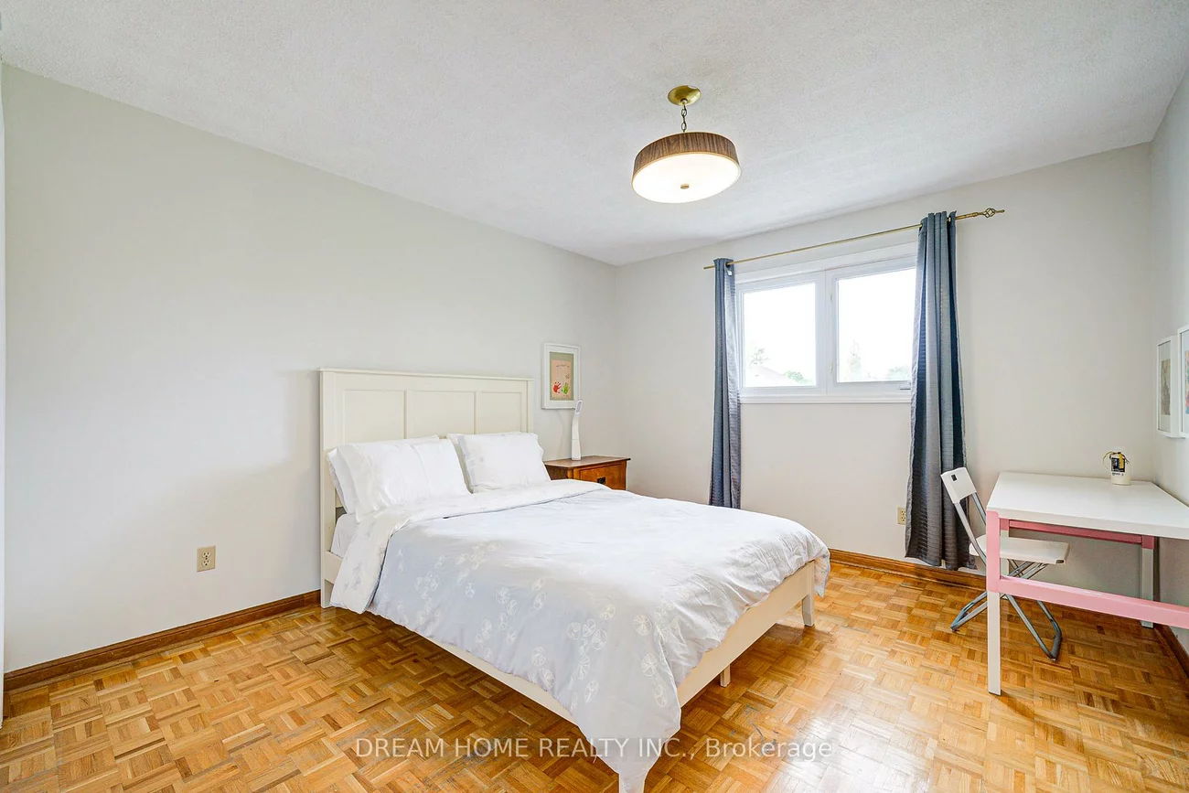 98, Weldrick, North Richvale, Richmond Hill