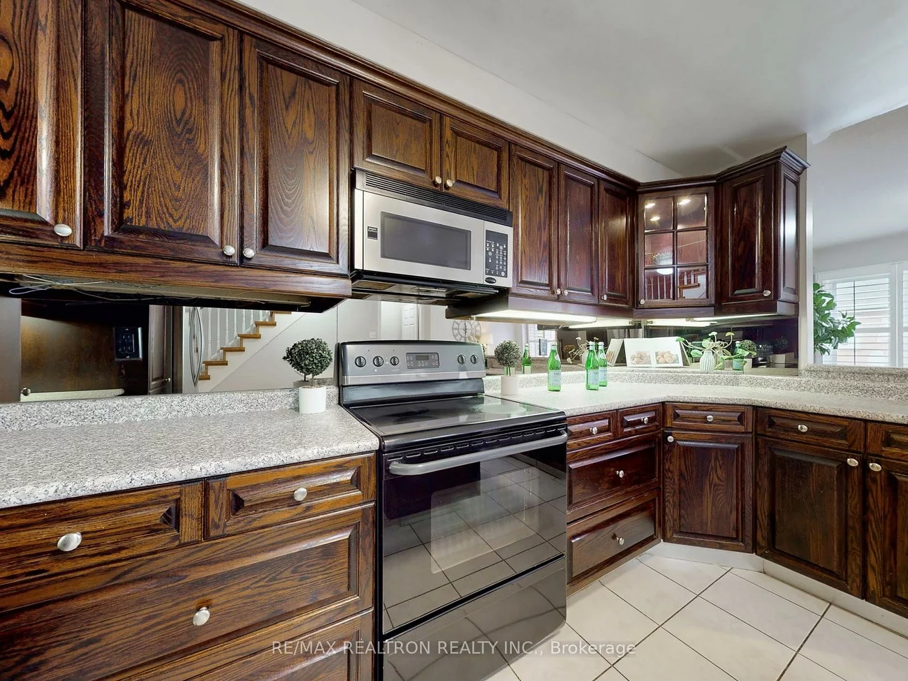 8, Coburg, Langstaff, Richmond Hill