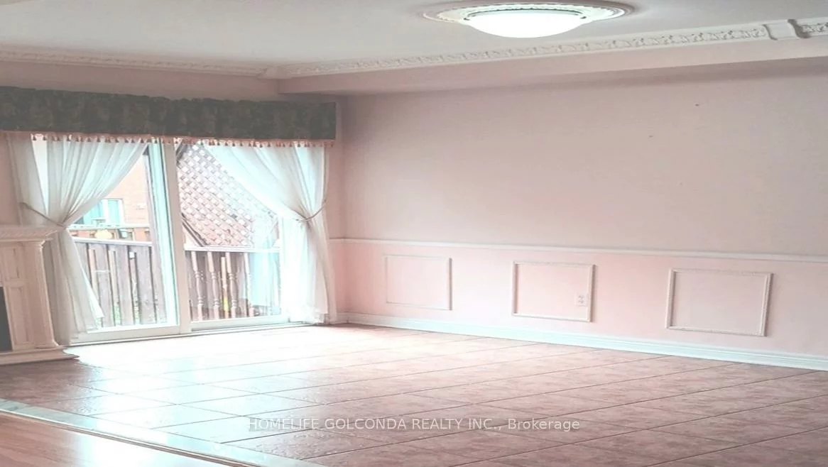 15, Amulet, Rouge Woods, Richmond Hill