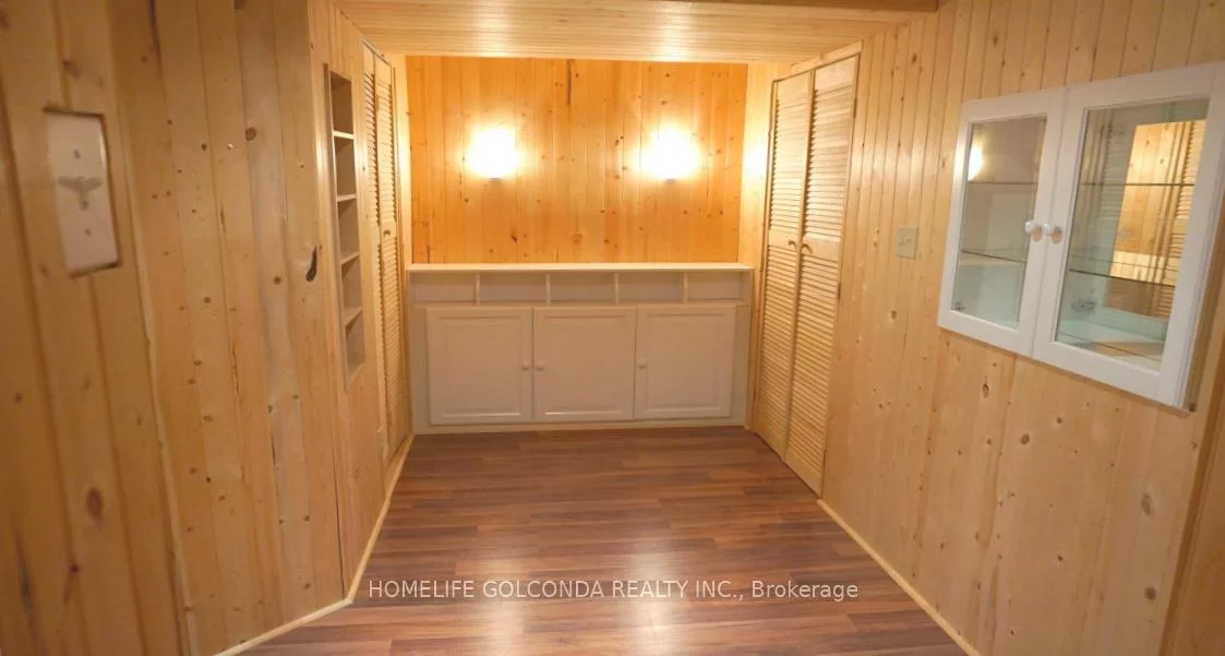 15, Amulet, Rouge Woods, Richmond Hill