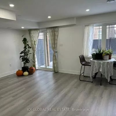 50, Drizzel, Oak Ridges, Richmond Hill