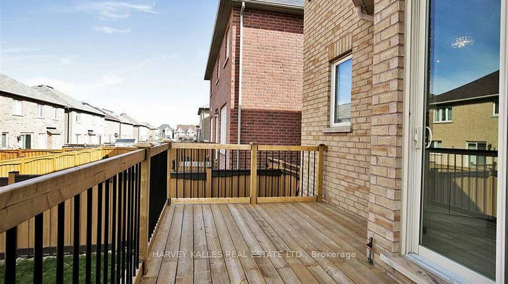 18, Shiner, Oak Ridges, Richmond Hill