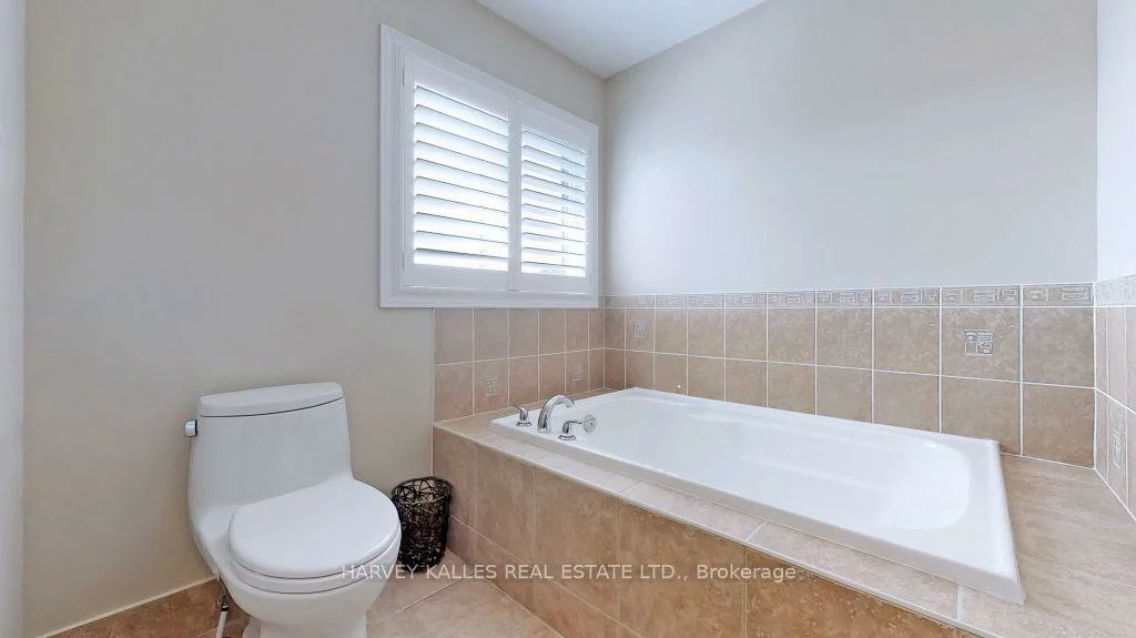 18, Shiner, Oak Ridges, Richmond Hill