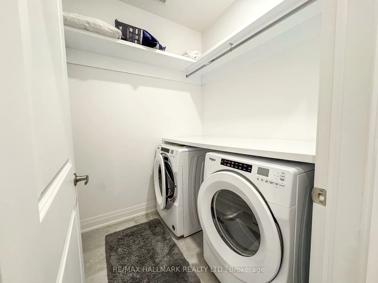 22, Direzze, Mill Pond, Richmond Hill