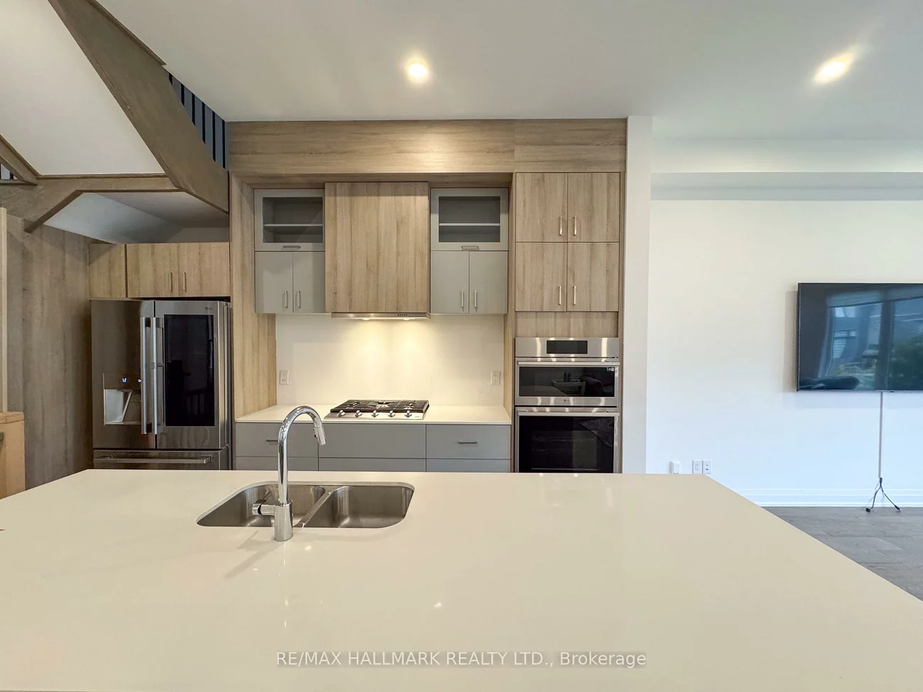 22, Direzze, Mill Pond, Richmond Hill