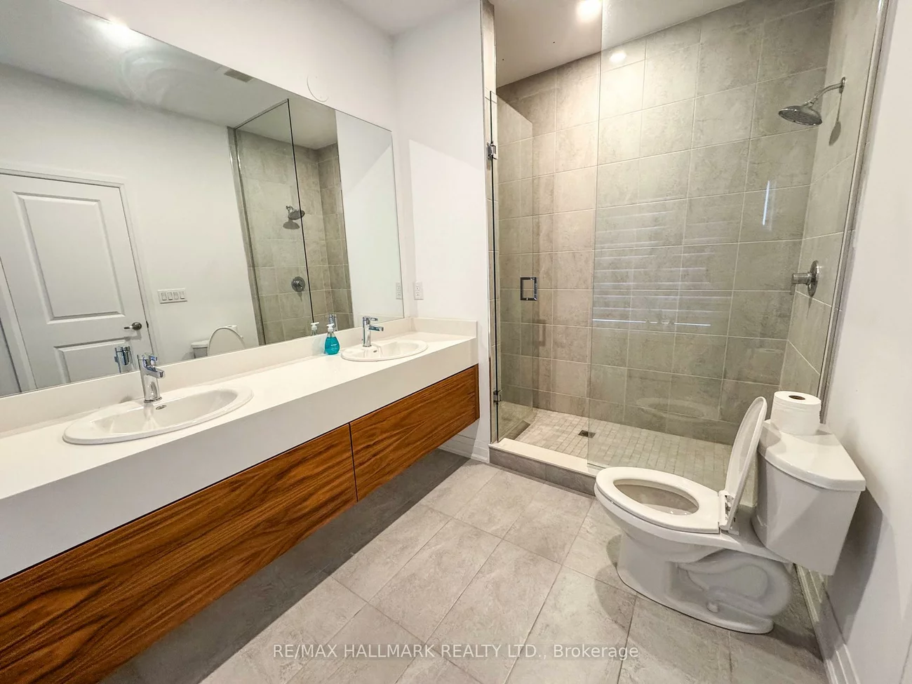 22, Direzze, Mill Pond, Richmond Hill