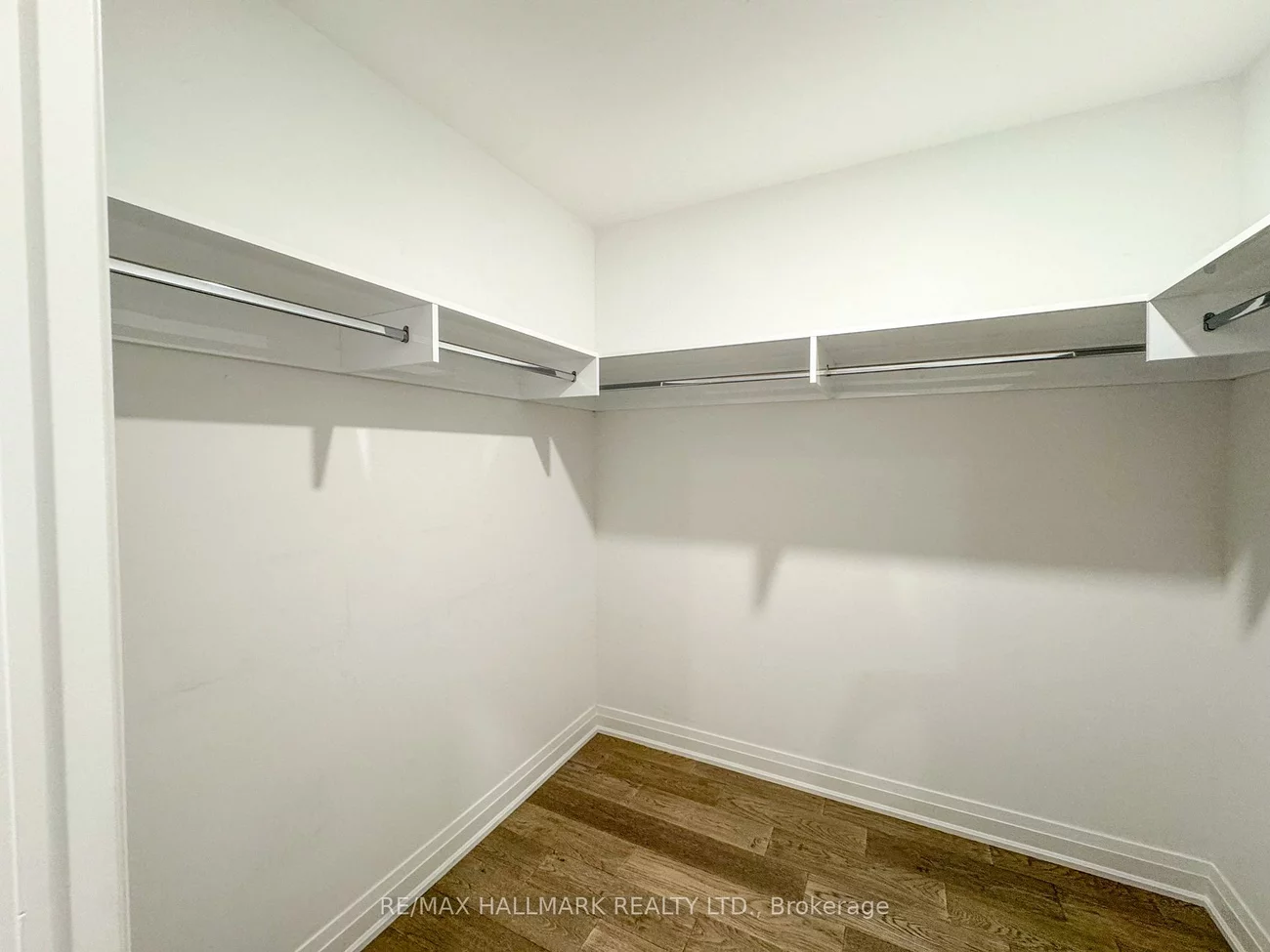 22, Direzze, Mill Pond, Richmond Hill