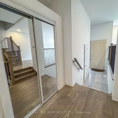 22, Direzze, Mill Pond, Richmond Hill