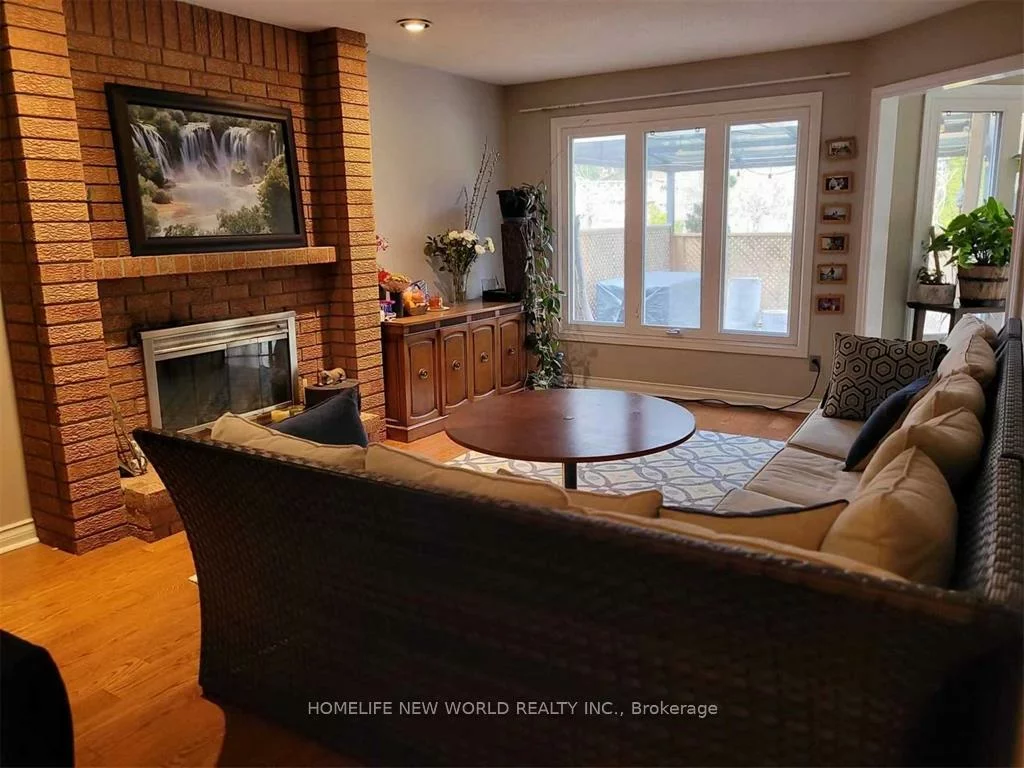 40, Ashdown, Doncrest, Richmond Hill