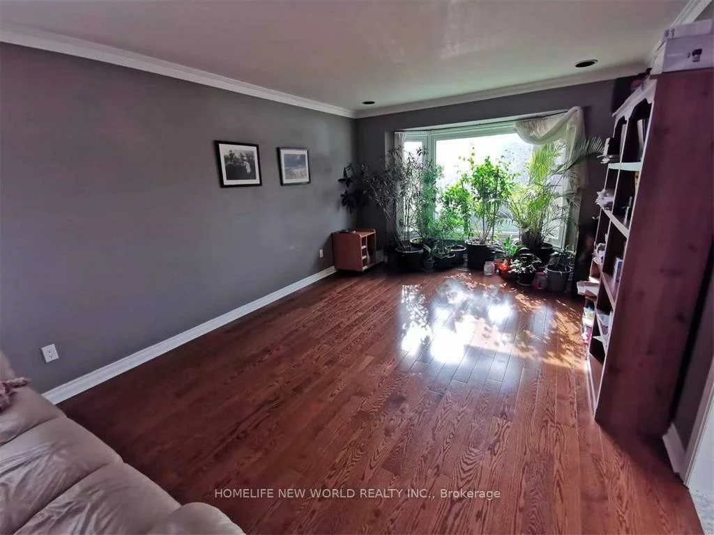 40, Ashdown, Doncrest, Richmond Hill