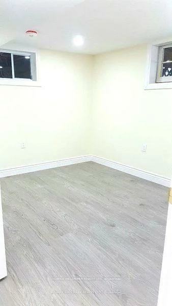 9884, Bayview, Harding, Richmond Hill