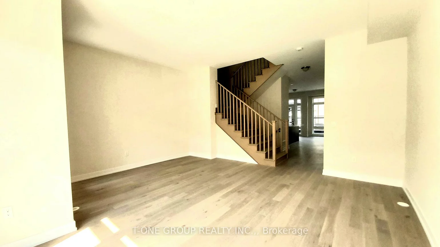 23, Ingersoll, Jefferson, Richmond Hill