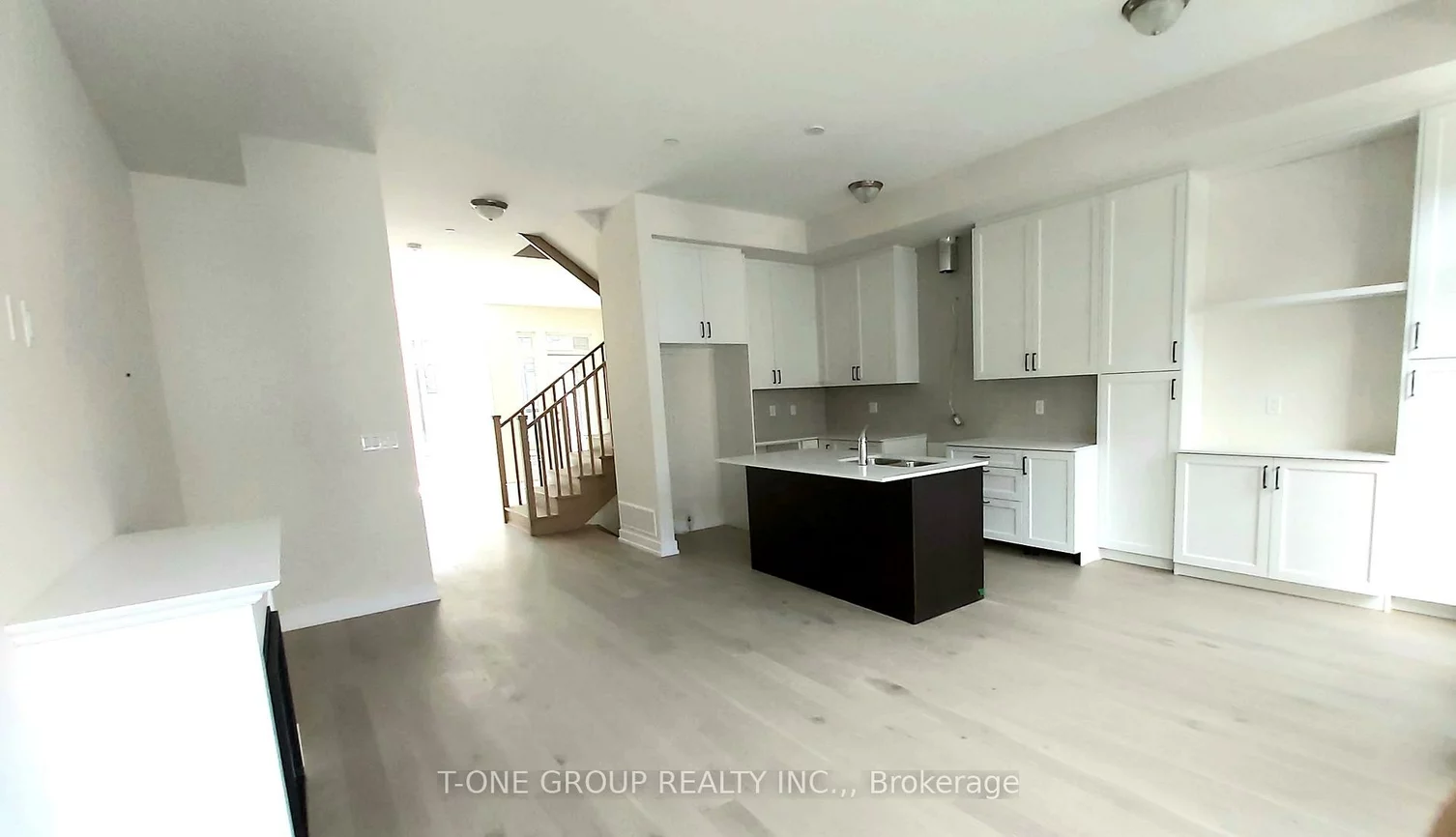 23, Ingersoll, Jefferson, Richmond Hill