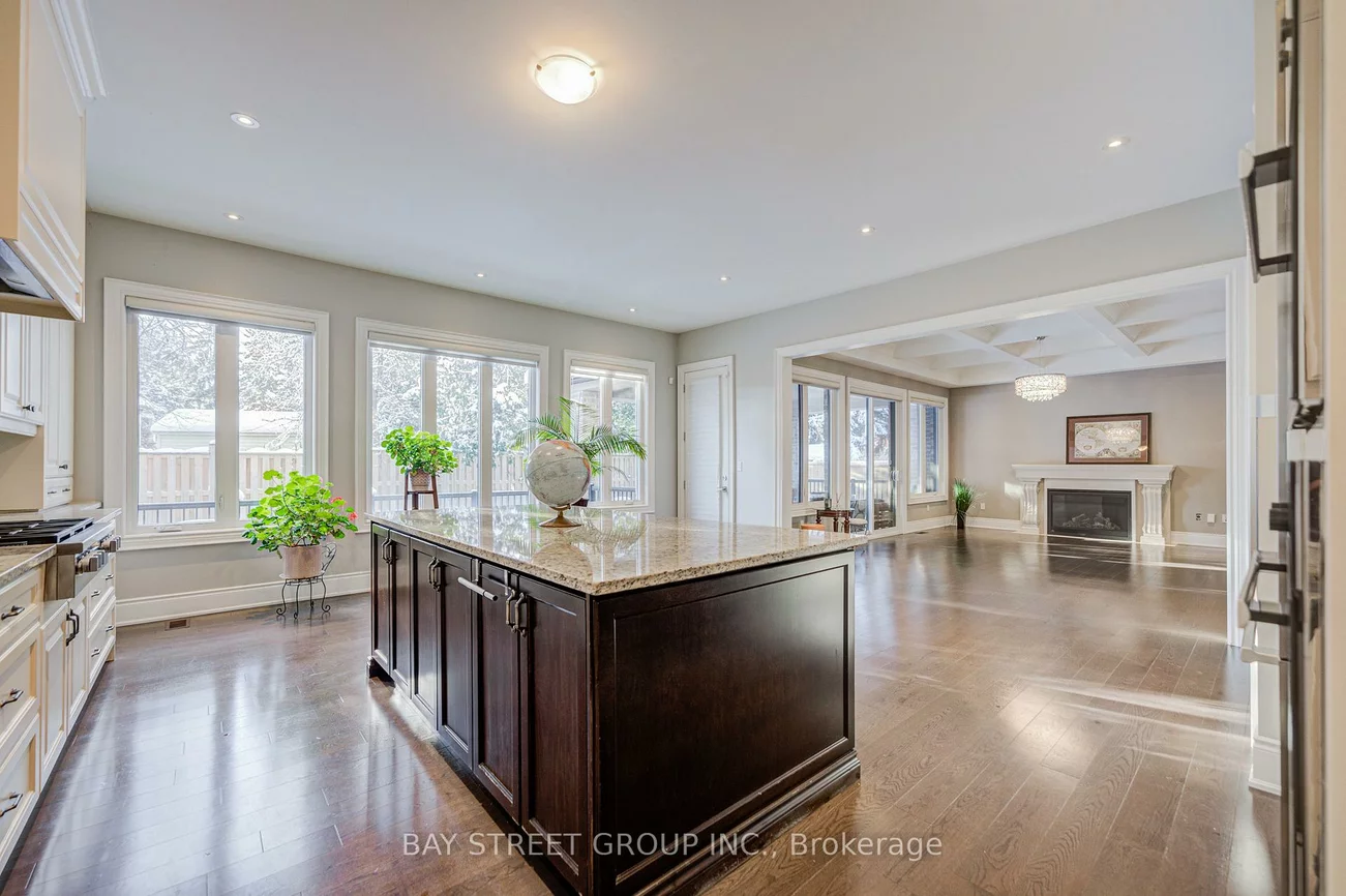 75, Douglas, Oak Ridges Lake Wilcox, Richmond Hill