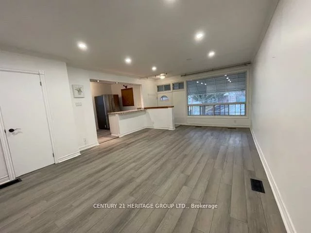 231, Blue Grass, Crosby, Richmond Hill