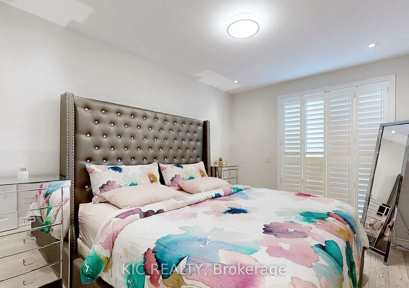 226, Browndale, Crosby, Richmond Hill