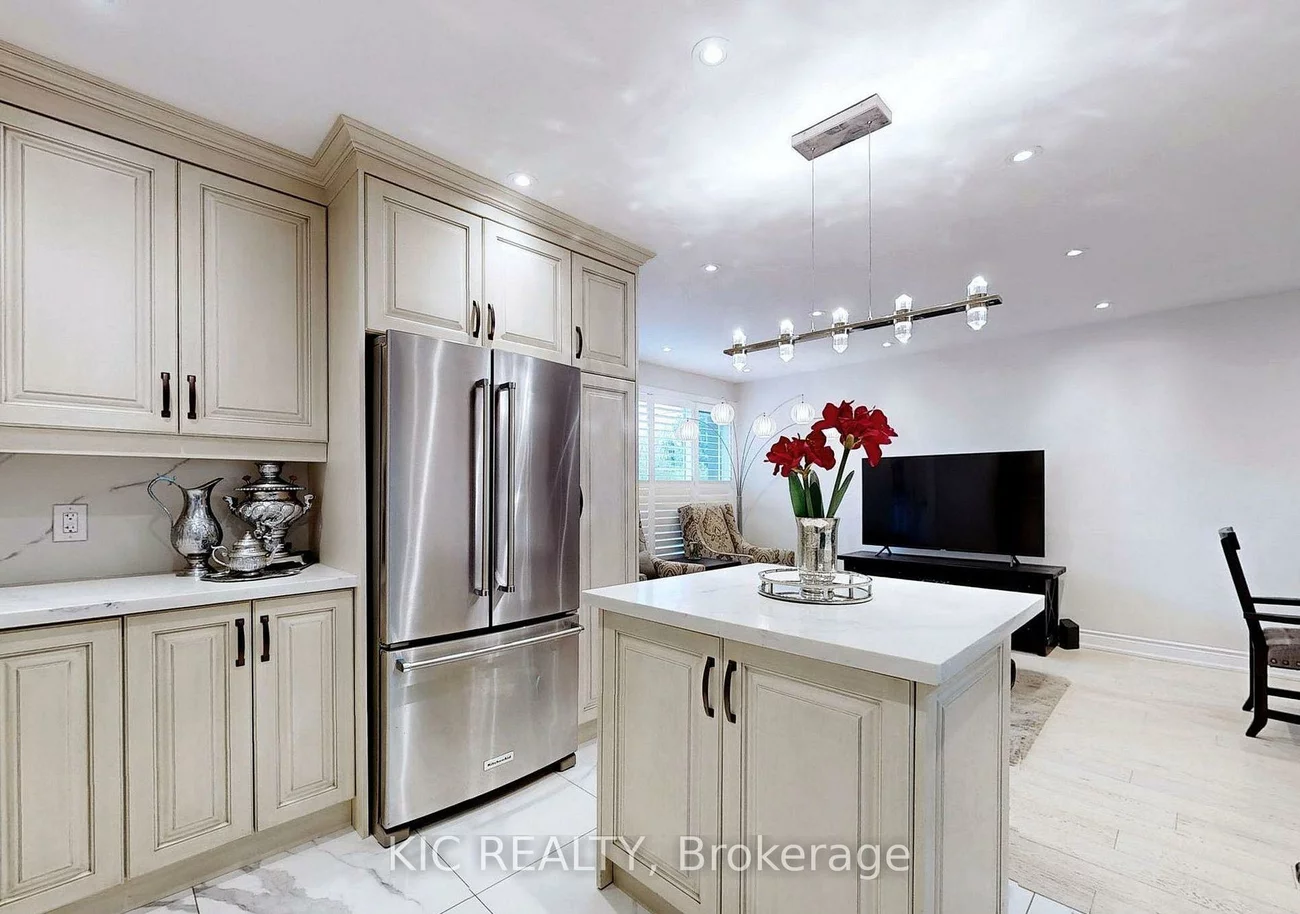 226, Browndale, Crosby, Richmond Hill