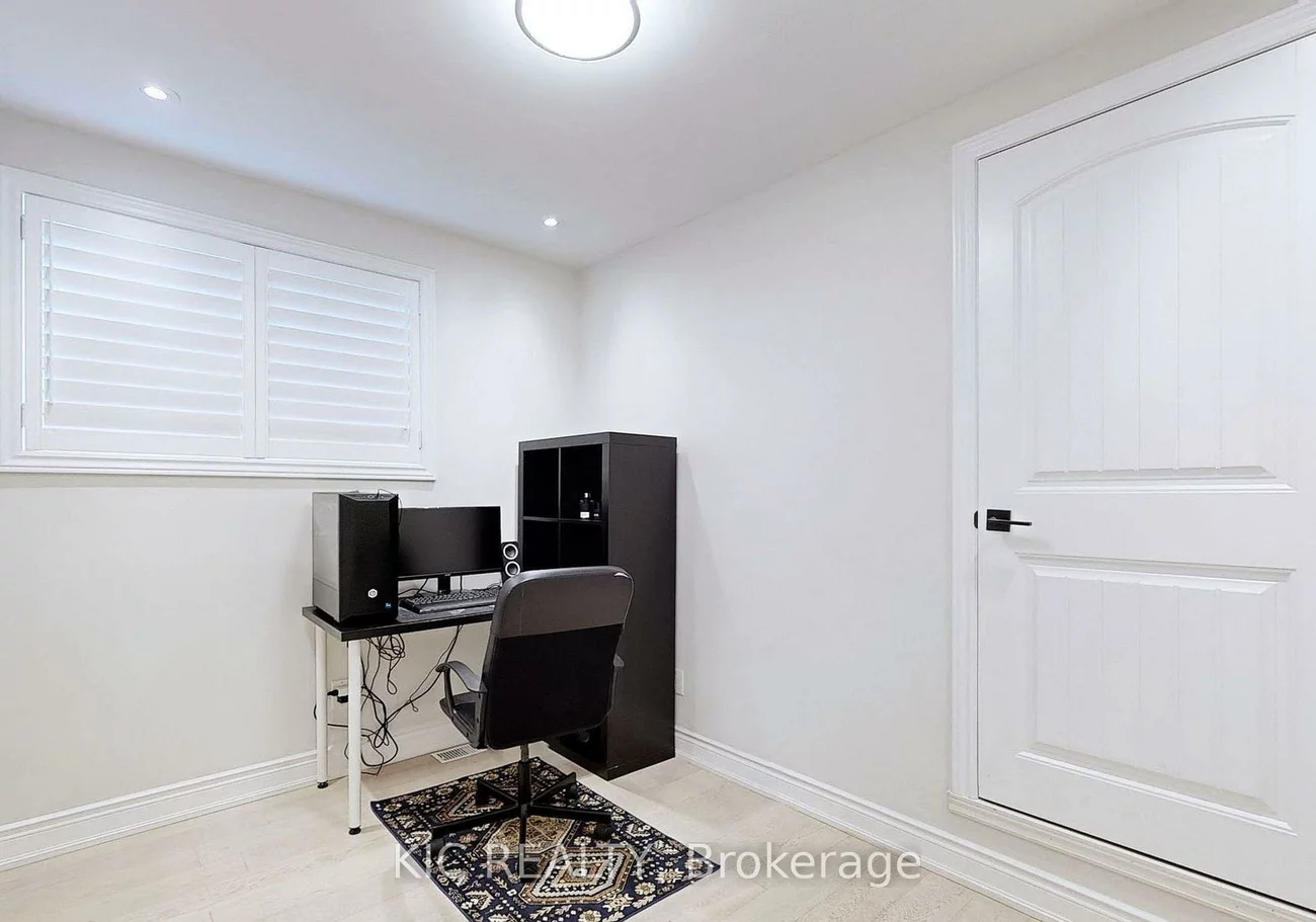 226, Browndale, Crosby, Richmond Hill