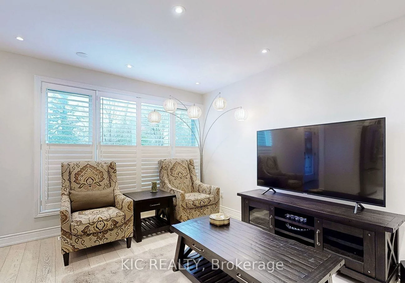 226, Browndale, Crosby, Richmond Hill