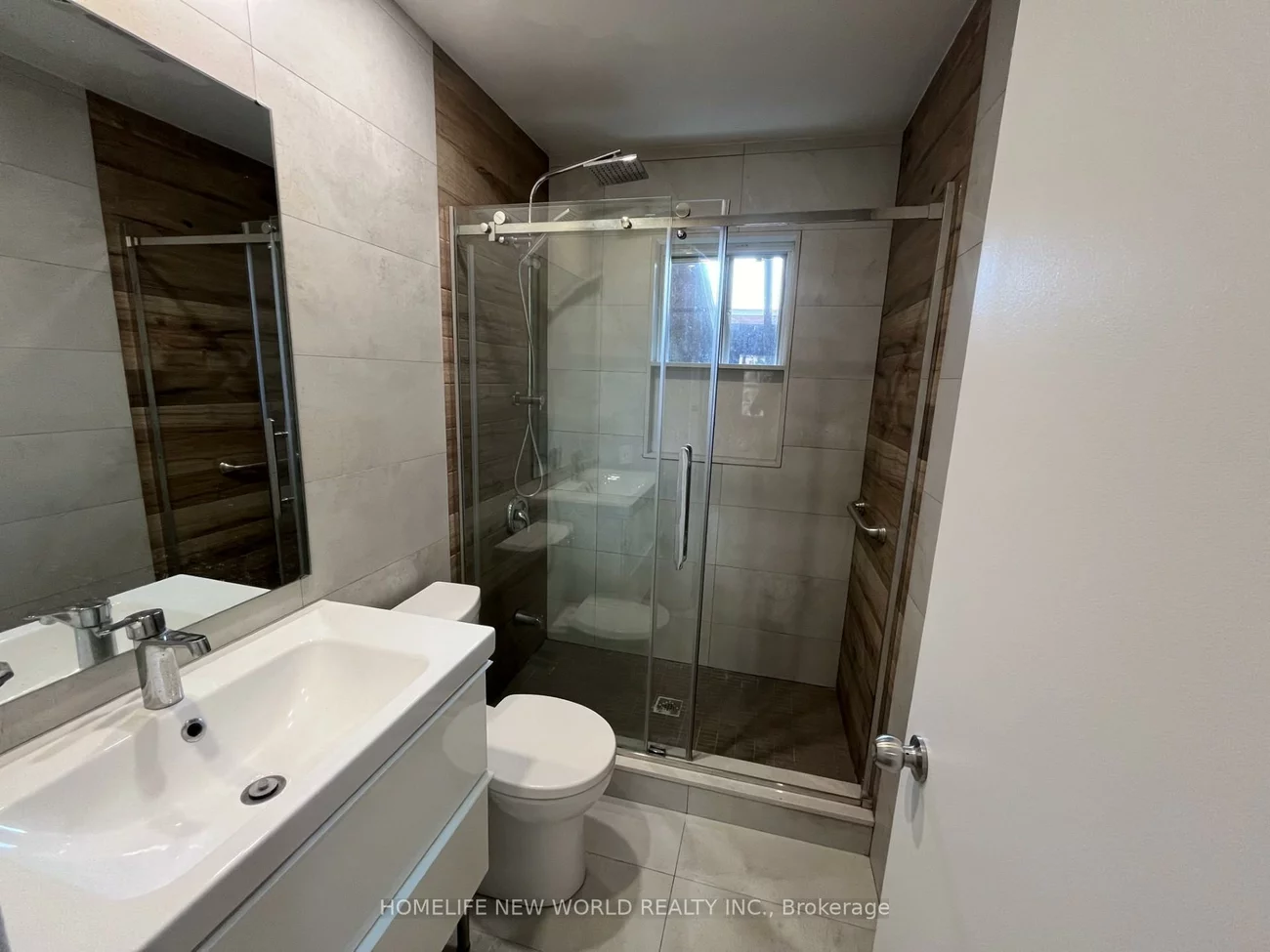 345, Centre, Crosby, Richmond Hill