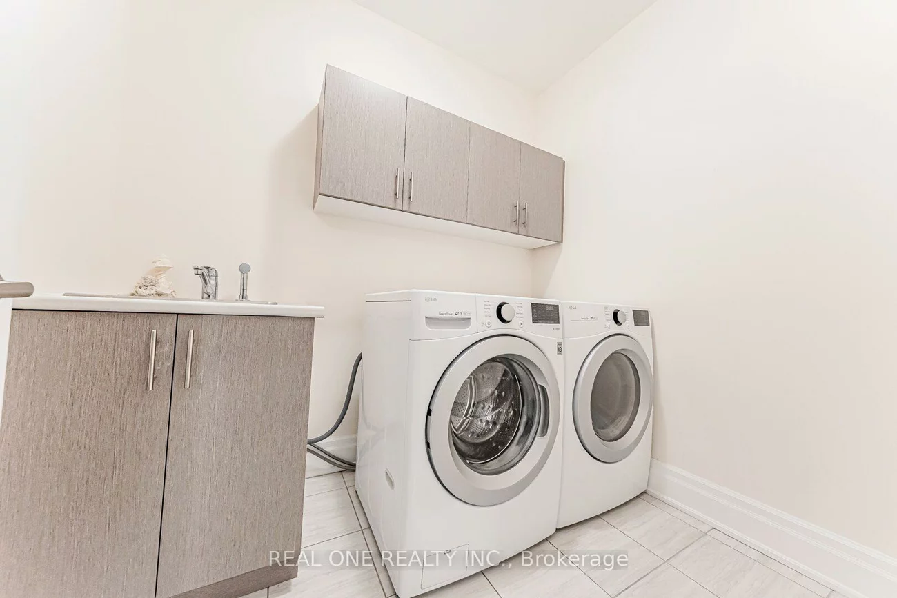 45, Shining Willow, South Richvale, Richmond Hill