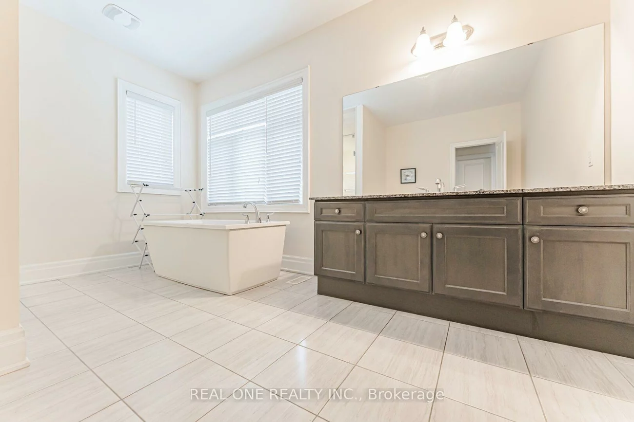 45, Shining Willow, South Richvale, Richmond Hill