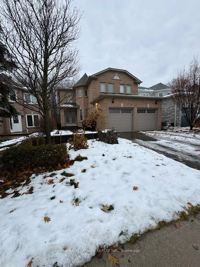 100, Larratt, Westbrook, Richmond Hill