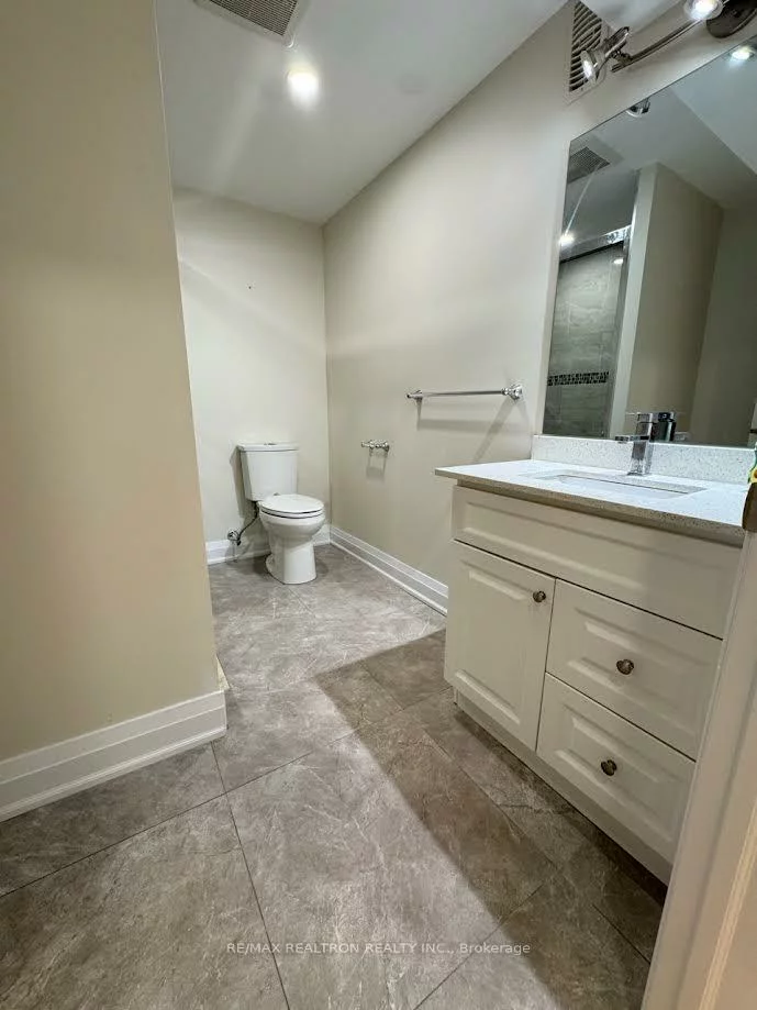 100, Larratt, Westbrook, Richmond Hill