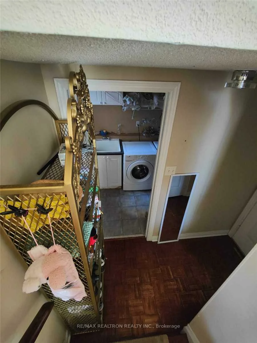 26, English Oak, Oak Ridges Lake Wilcox, Richmond Hill