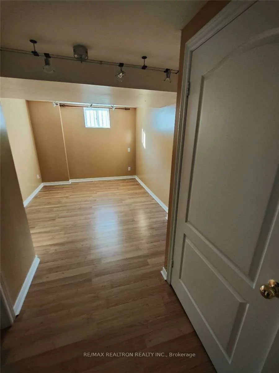 26, English Oak, Oak Ridges Lake Wilcox, Richmond Hill