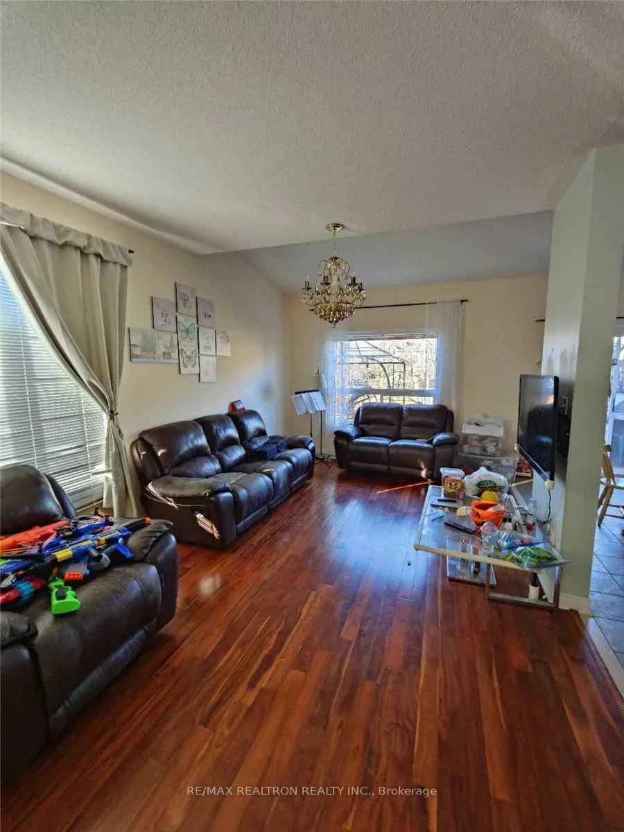 26, English Oak, Oak Ridges Lake Wilcox, Richmond Hill