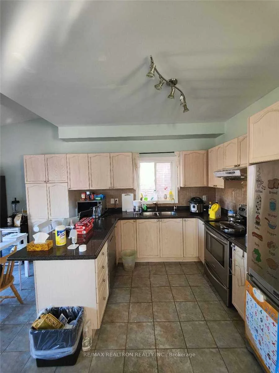 26, English Oak, Oak Ridges Lake Wilcox, Richmond Hill