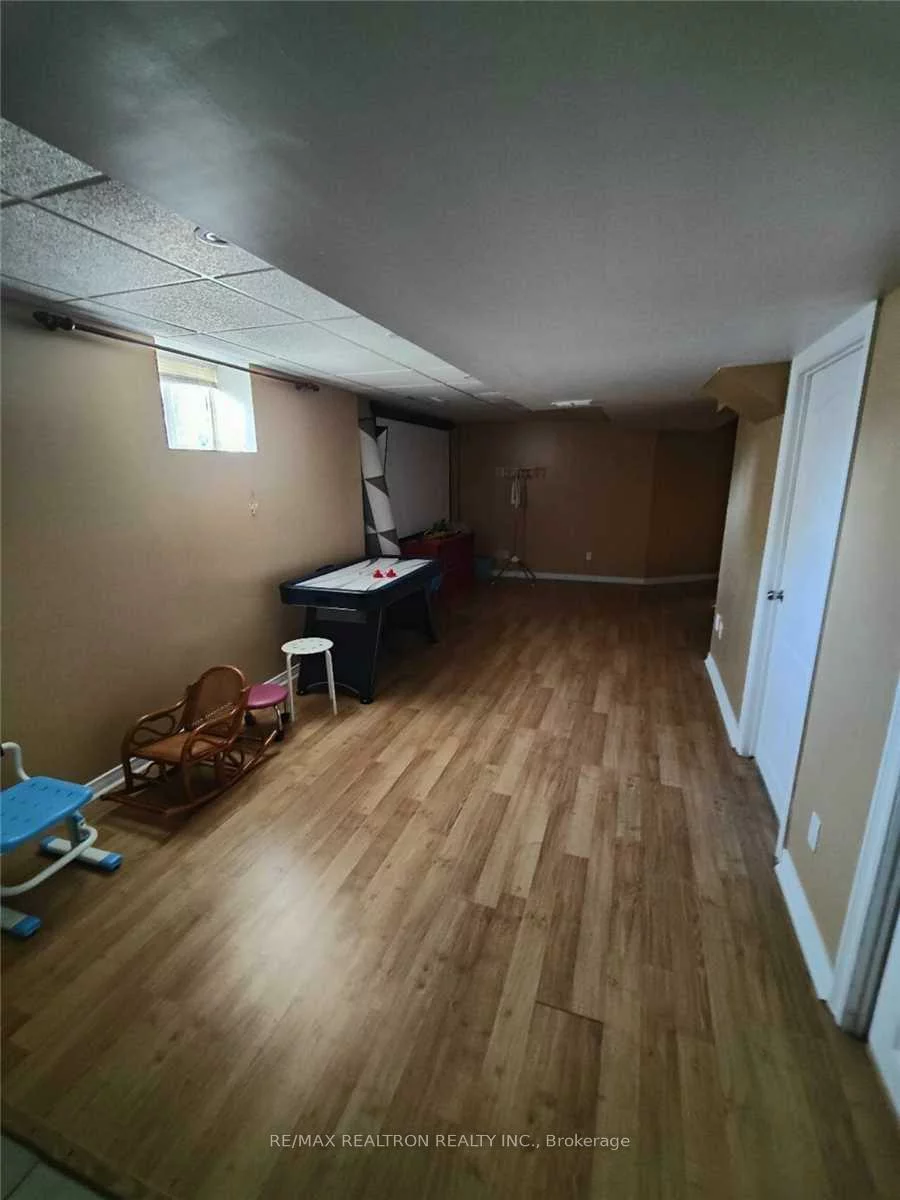 26, English Oak, Oak Ridges Lake Wilcox, Richmond Hill