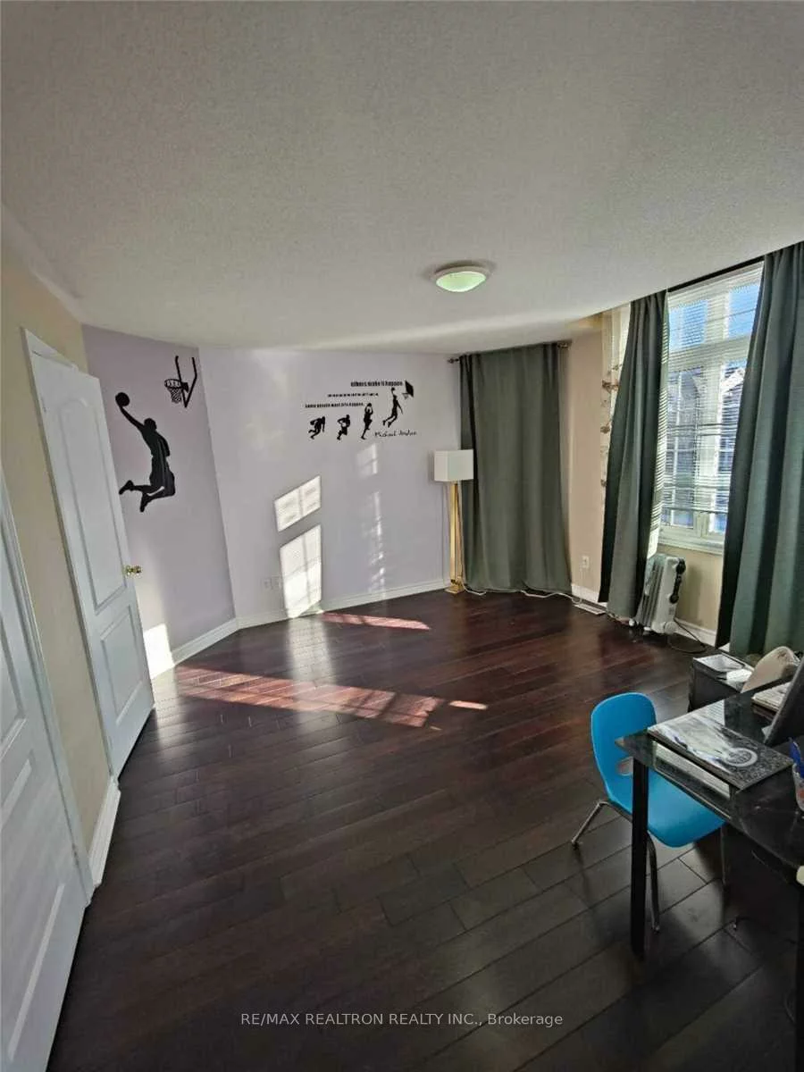 26, English Oak, Oak Ridges Lake Wilcox, Richmond Hill