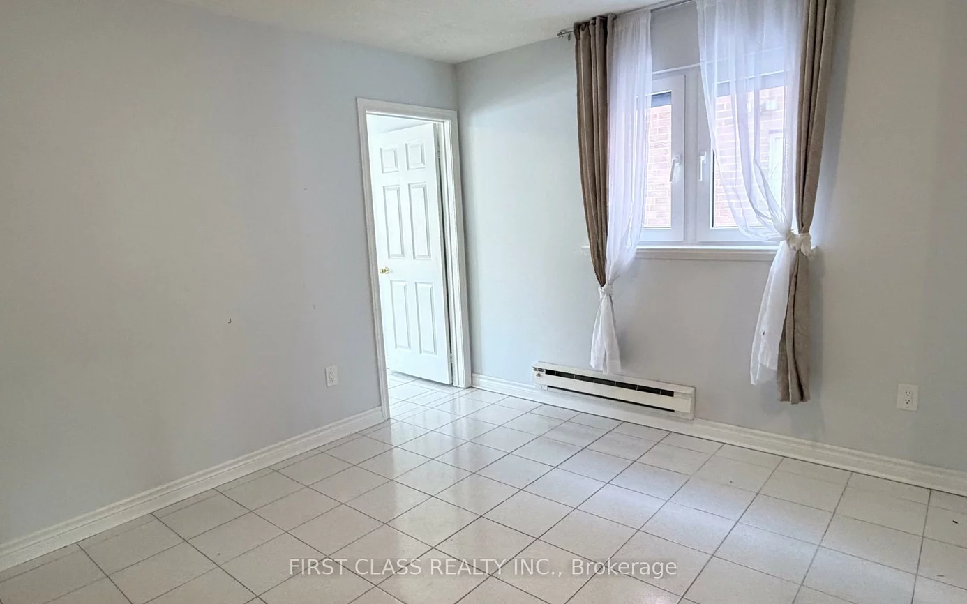 238, N Lake, Oak Ridges Lake Wilcox, Richmond Hill