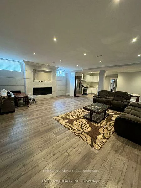 232, Duncan, Langstaff, Richmond Hill