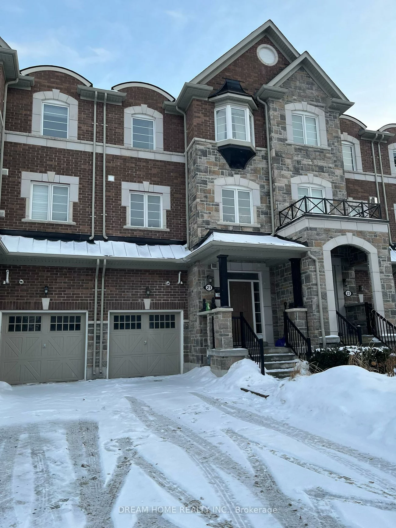 21, Globemaster, Oak Ridges, Richmond Hill