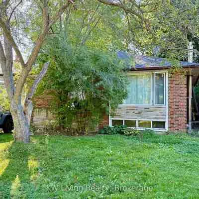 402, Fernleigh, Crosby, Richmond Hill