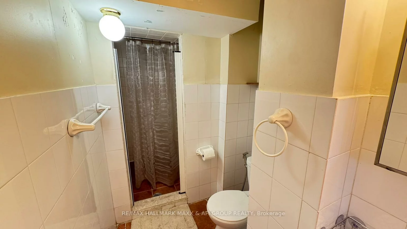 316, Valleymede, Doncrest, Richmond Hill